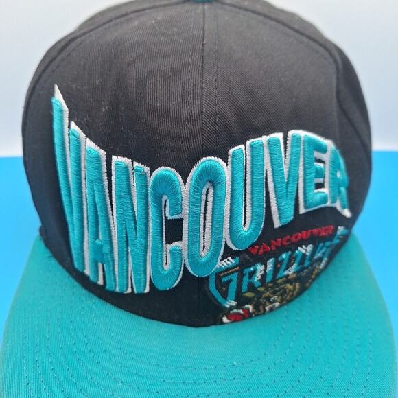 Vancouver Grizzlies New Era 9FIFTY Hardwood Classics Snapback Hat NBA Spell Out - Picture 2 of 8